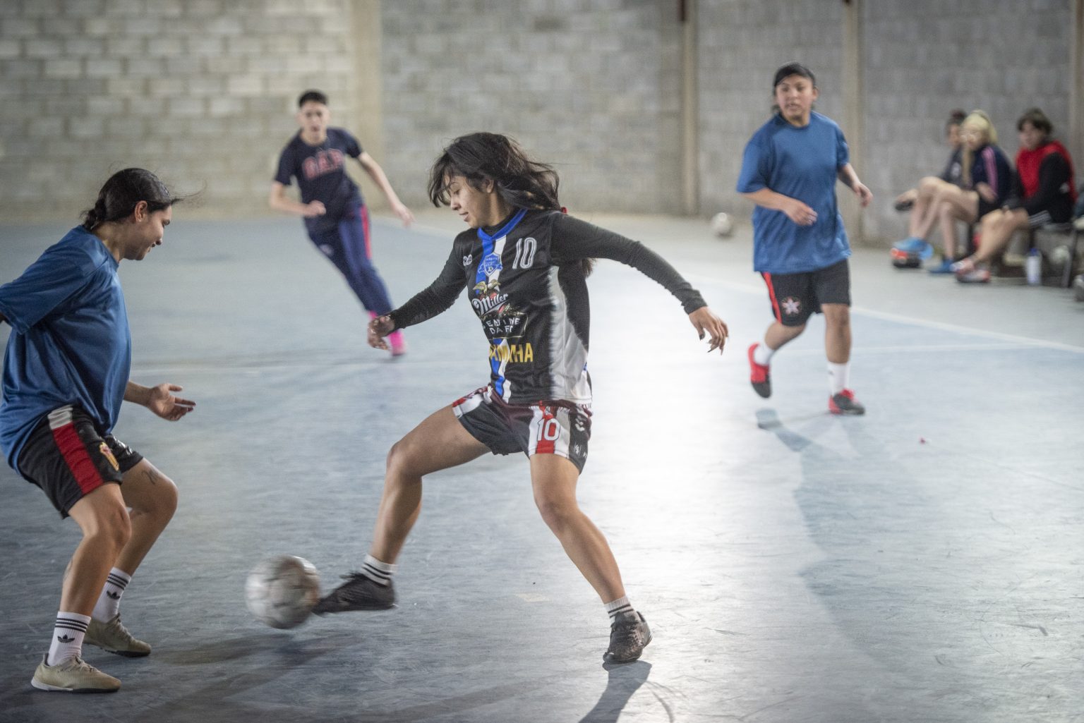 El desafío de sacar el deporte del péndulo político.